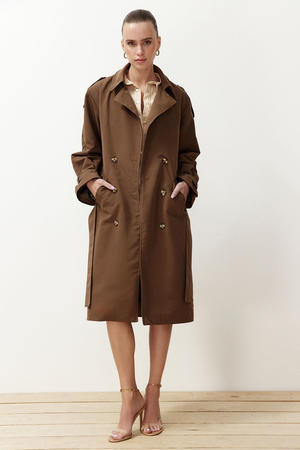 Trendyolmilla Haki Kemerli Ruzgarl?k Detayl? Su Itici Uzun Trenckot TWOSS21TR0005  фото 71