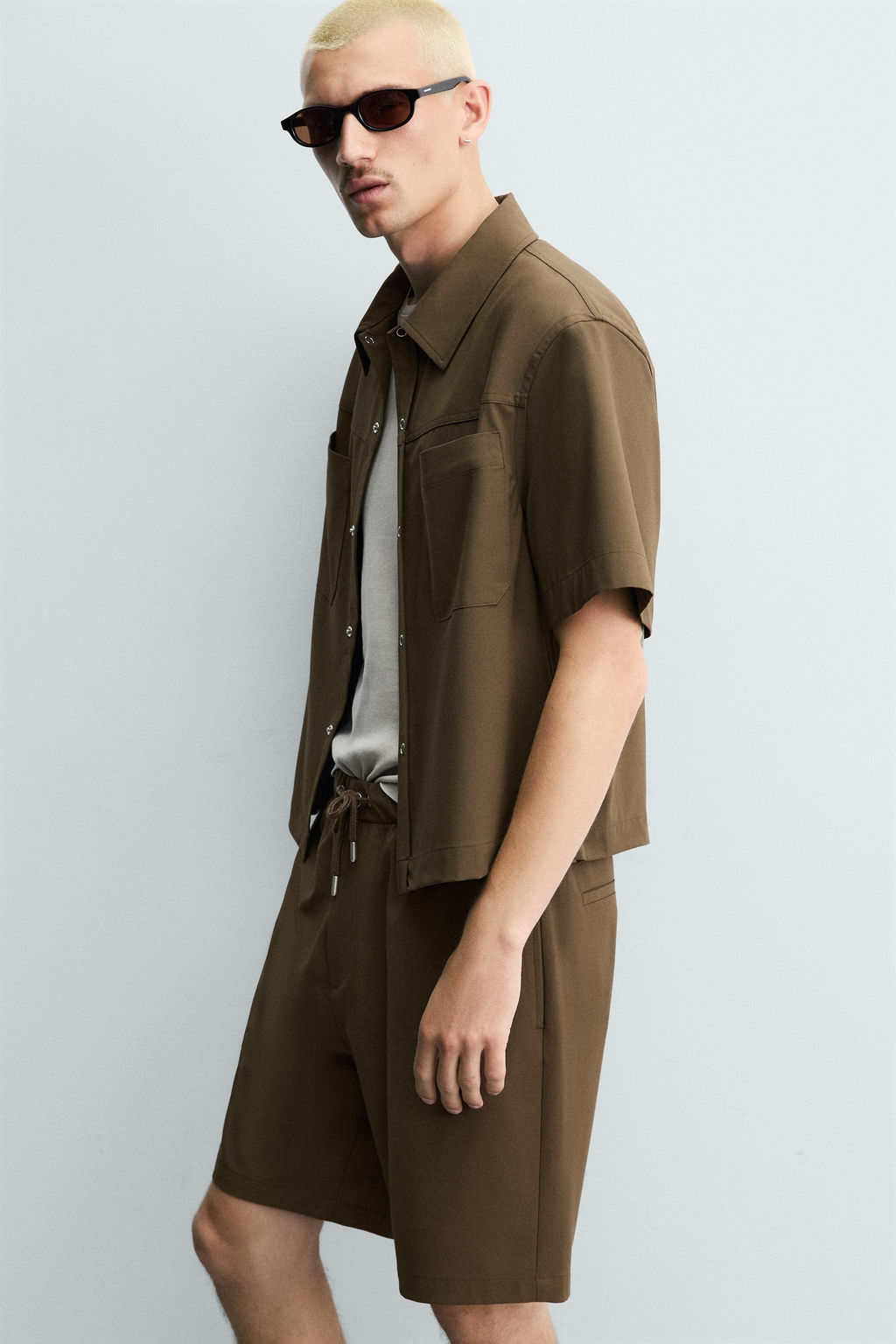 BERMUDA T?CNICA RELAXED FIT / Tabaco