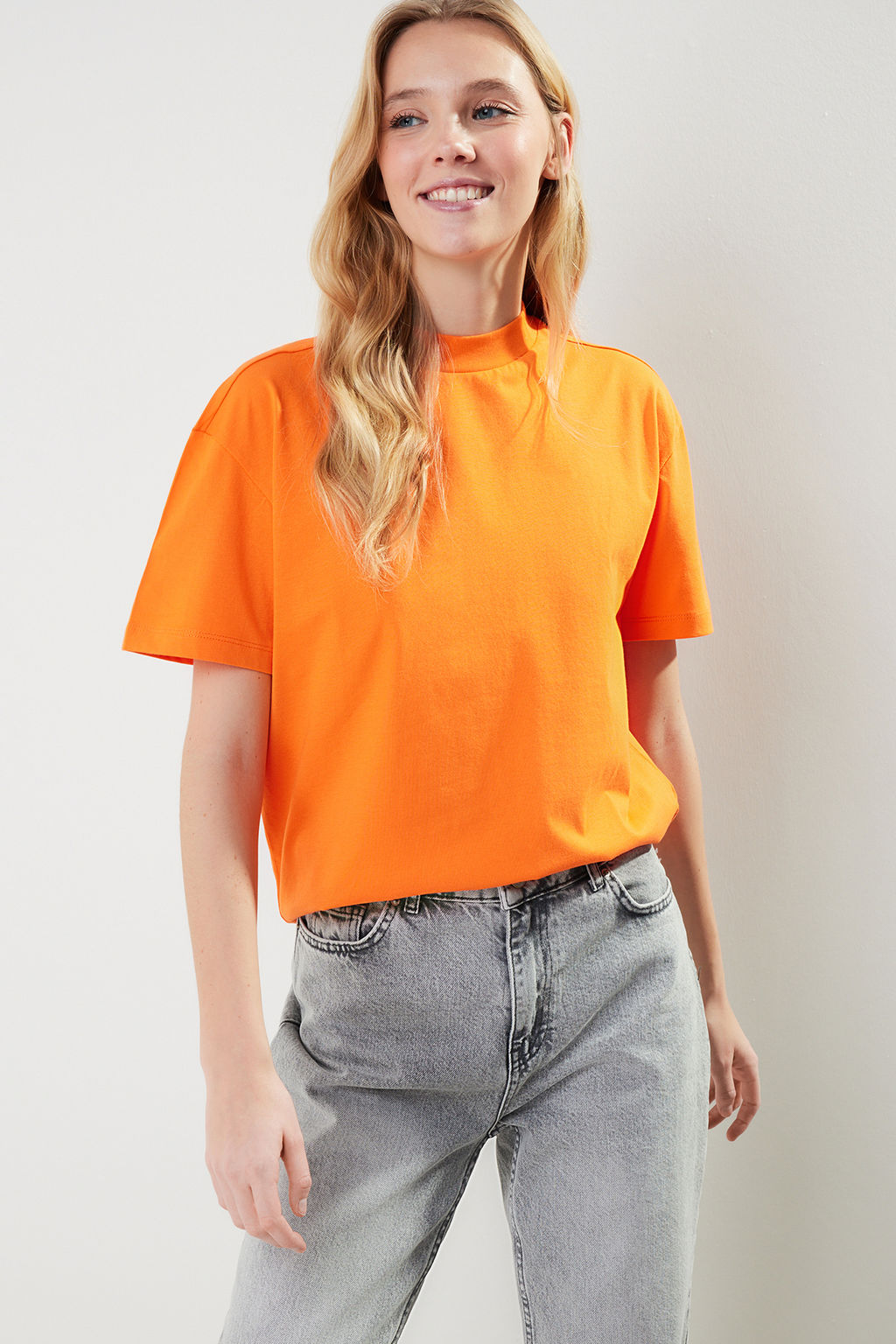 Antrasit-Turuncu 2li Paket Basic Dik Yaka Orme T-Shirt TWOSS20TS1500