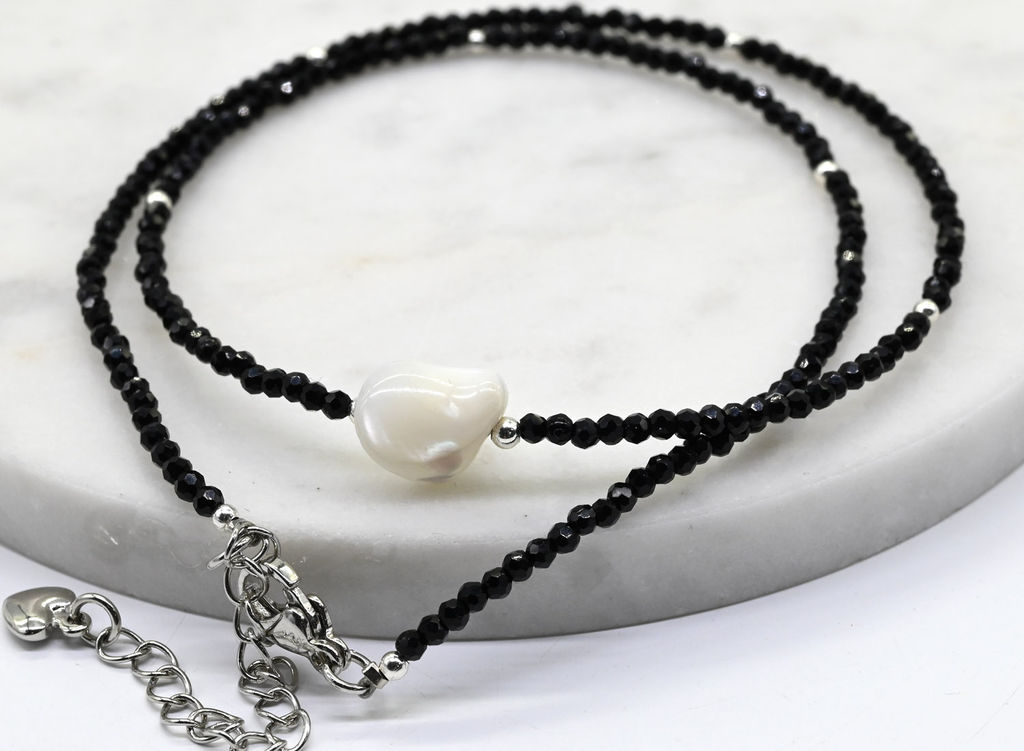 Чокер из шпинели черной с подвеской из перламутра, 40см Радуга камня