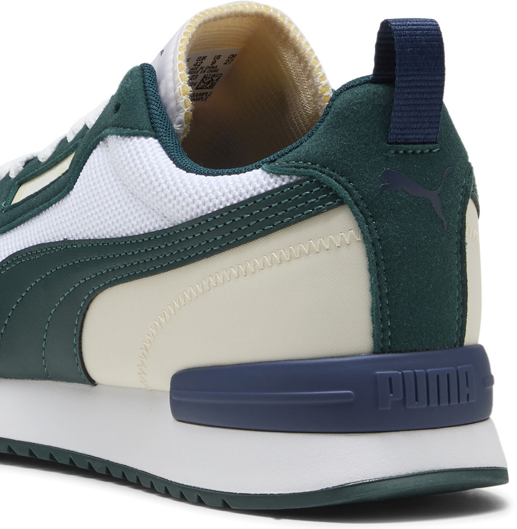 Кроссовки взрослые