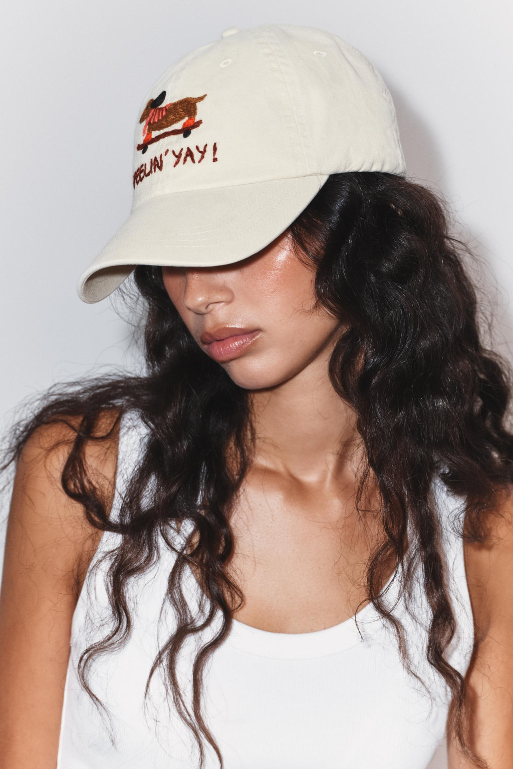 GORRA SARGA BORDADO TECKEL PAT?N / Beige - Zara фото 2