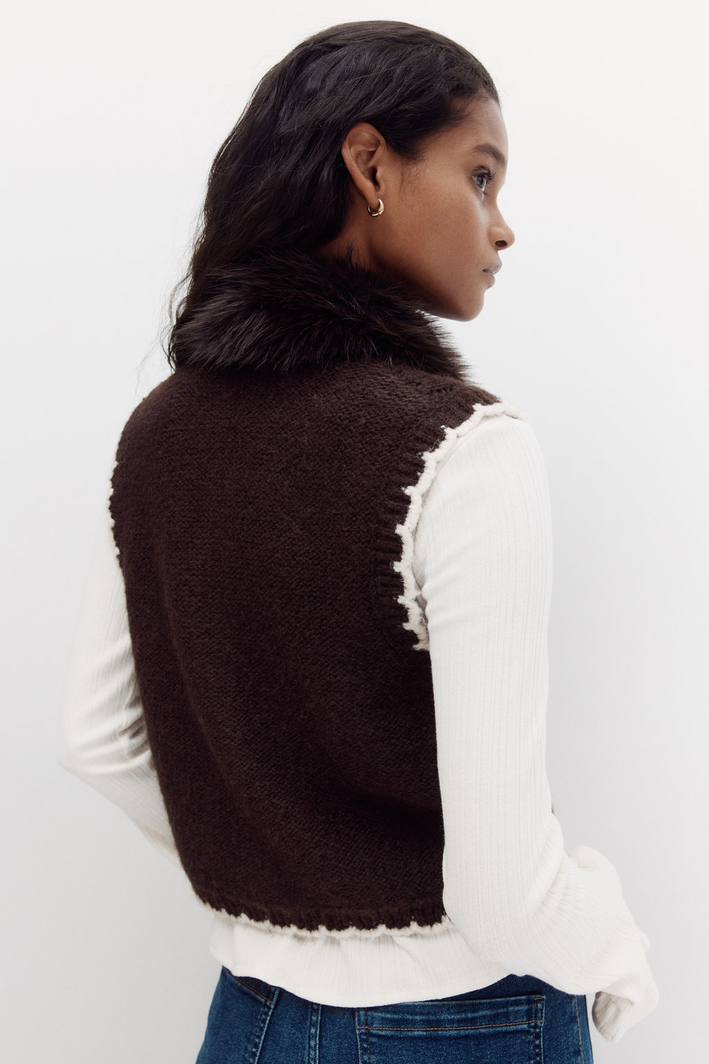 Chaleco en punto trenzado con cuello - H&m фото 3