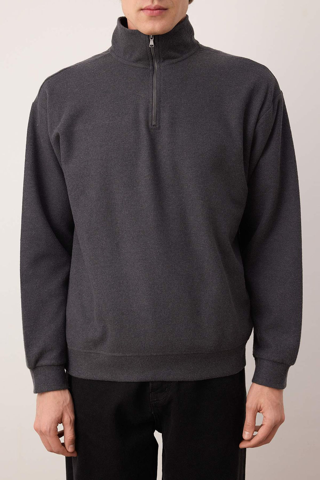 Lacivert Yeni Oversize/Genis Kesim Penguen Nak?sl? Dokulu Dik Yaka Sweatshirt TMNAW26SW00014 - Trendyolmilla фото 4