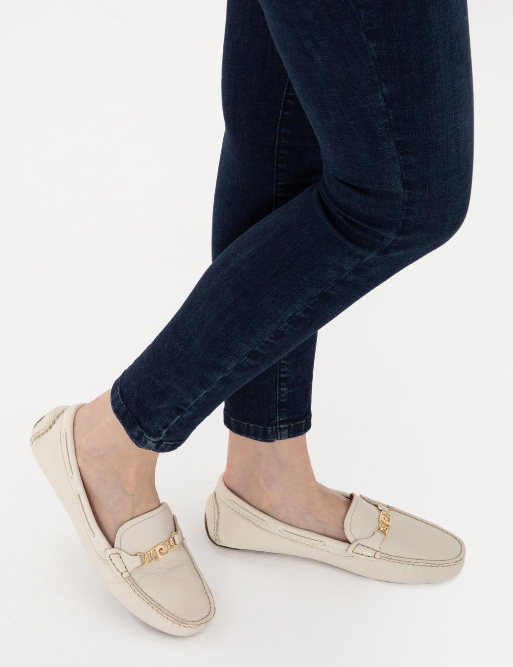 Ekru Loafer