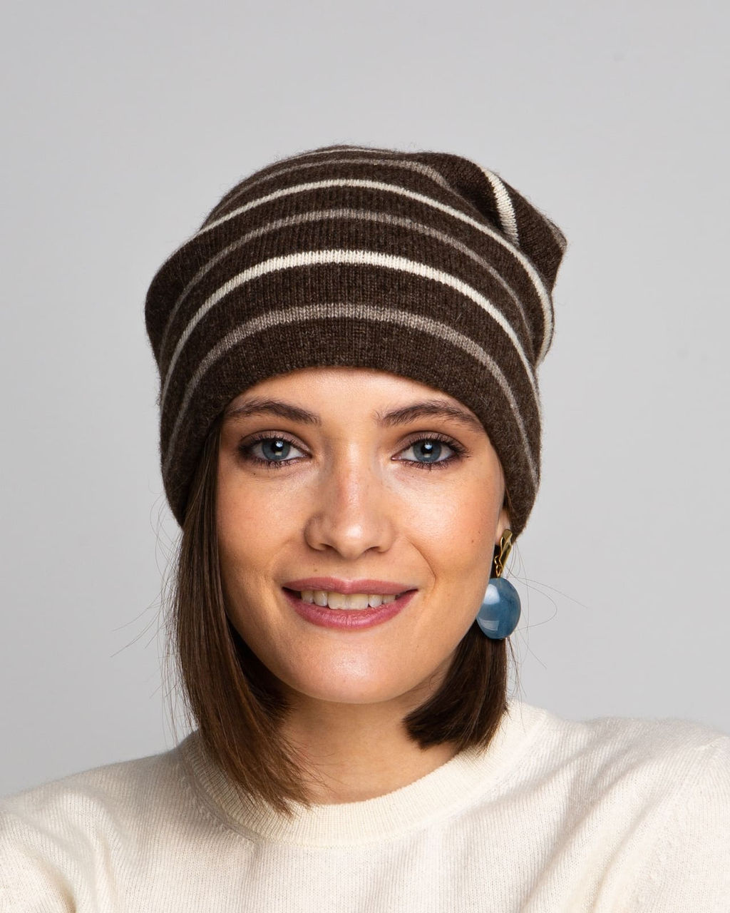 Шапка из шерсти яка 7M11030