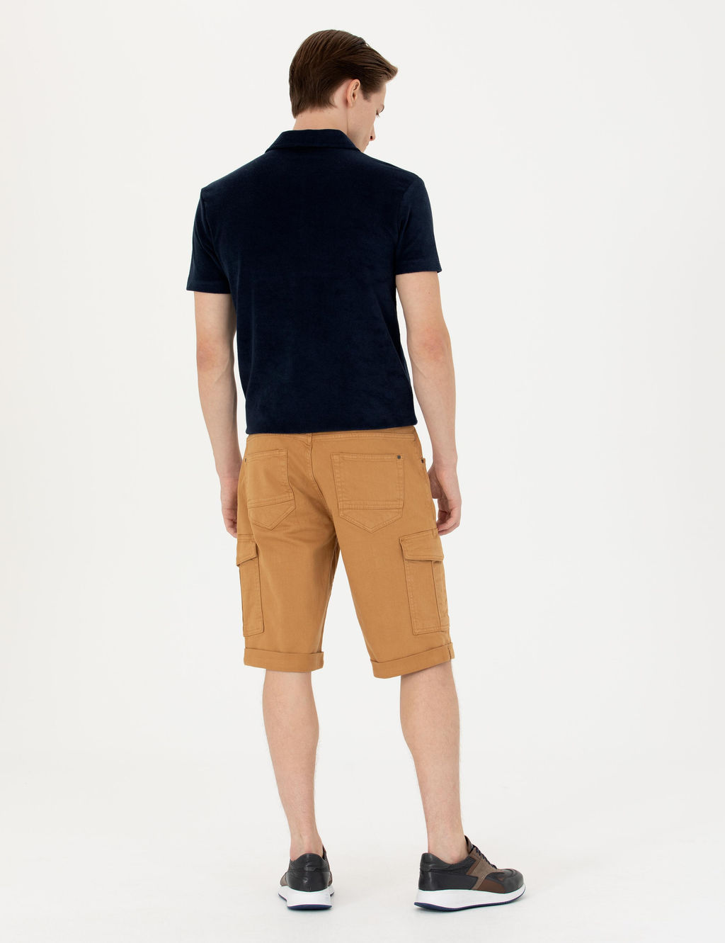 Джинсовые шорты-бермуды узкого кроя светло-коричневого цвета