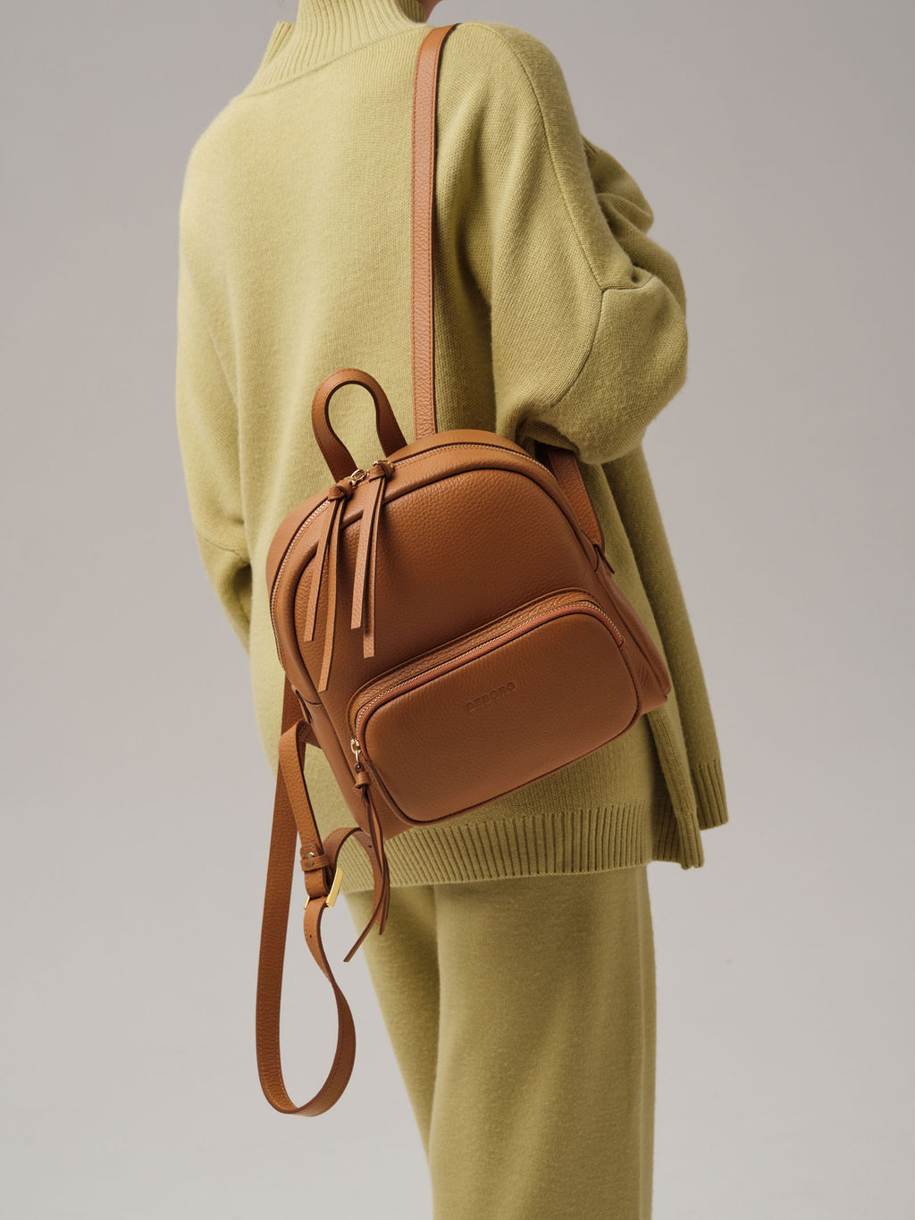 Рюкзак Deboro 31071 коричневый лист