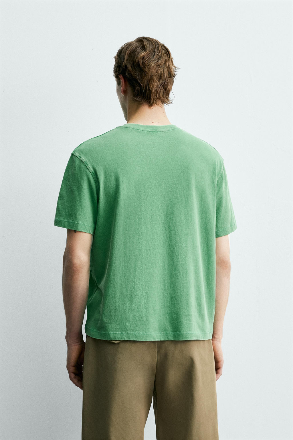 CAMISETA BOLSILLO AARON LEVINE X ZARA / Verde