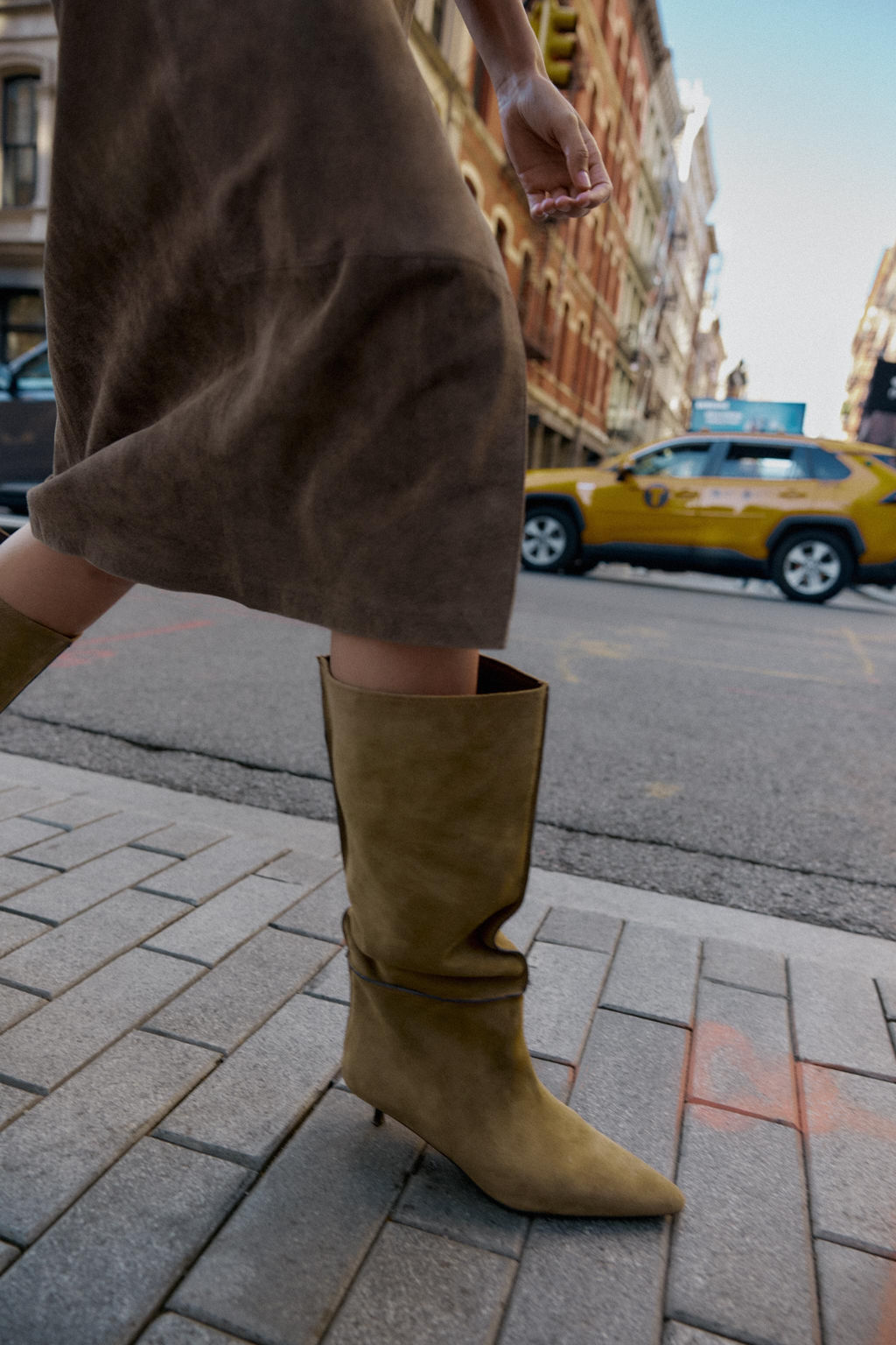 STITCHED SPLIT SUEDE BOOTS