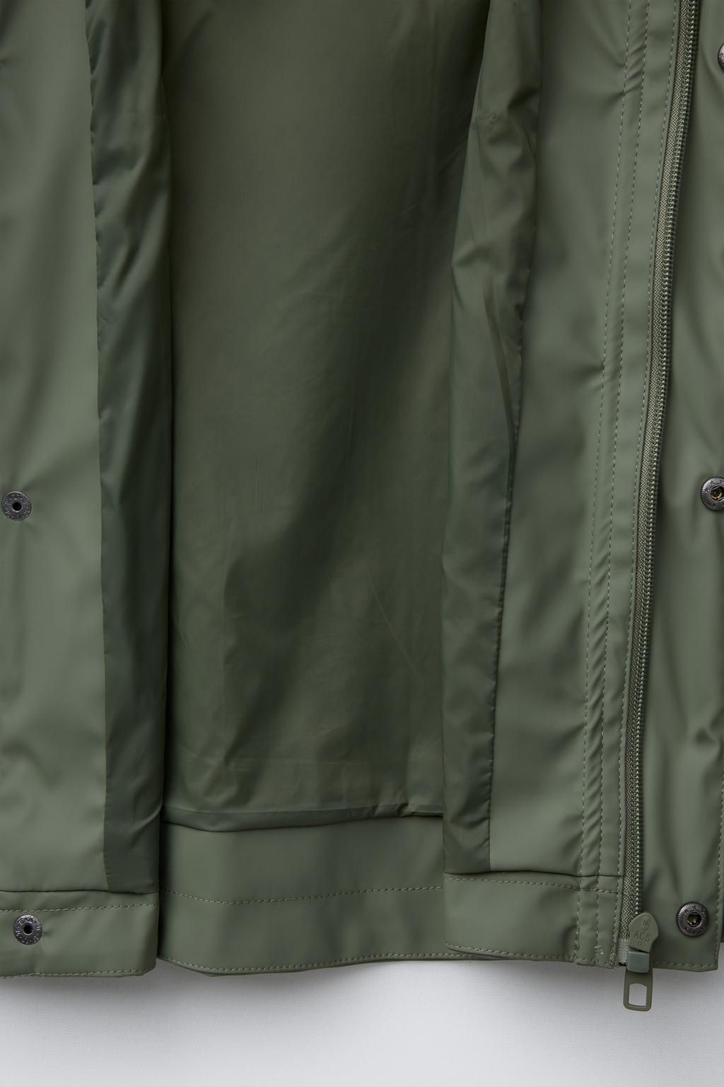 WATER REPELLENT RUBBERIZED PARKA - Zara фото 5