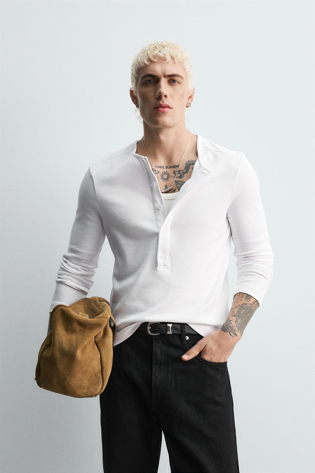 RIBBED T-SHIRT WITH BUTTONED NECKLINE - Zara фото 2