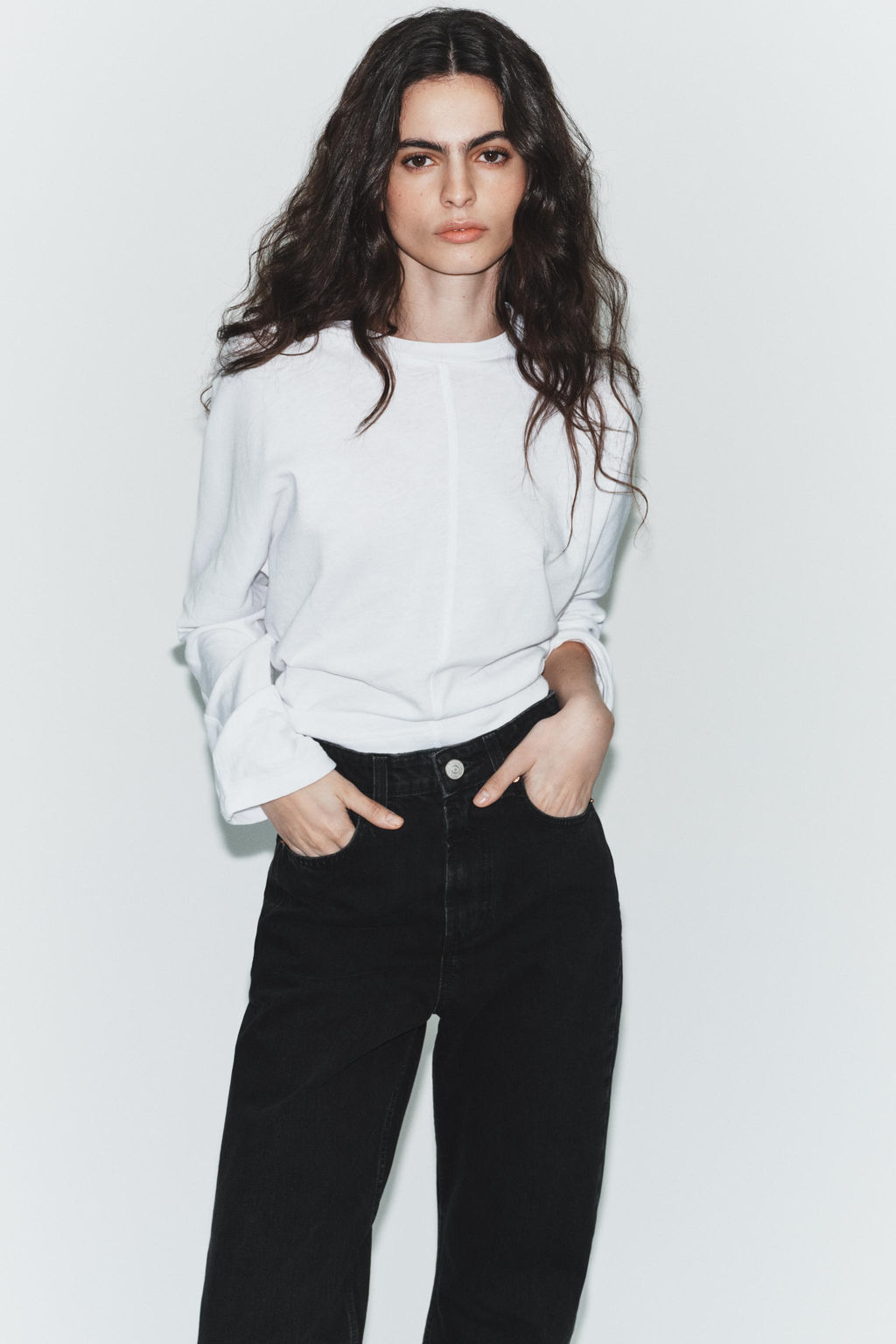 JEANS TRF MOM FIT TIRO ALTO / Negro - Zara фото 3