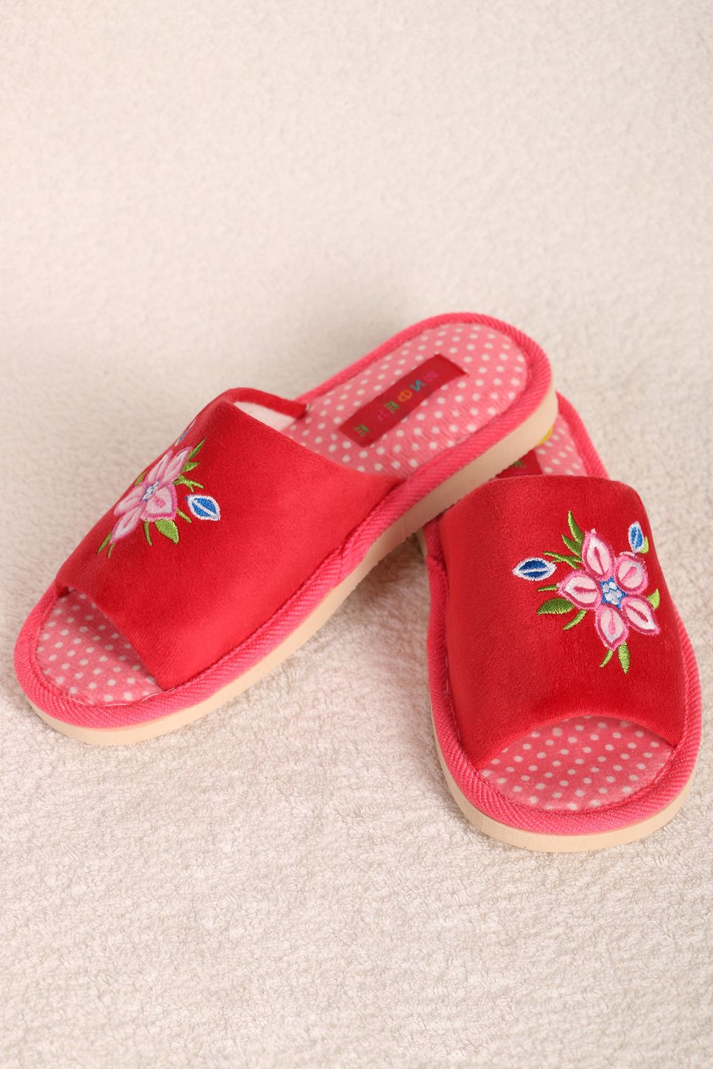 Тапочки красные женские