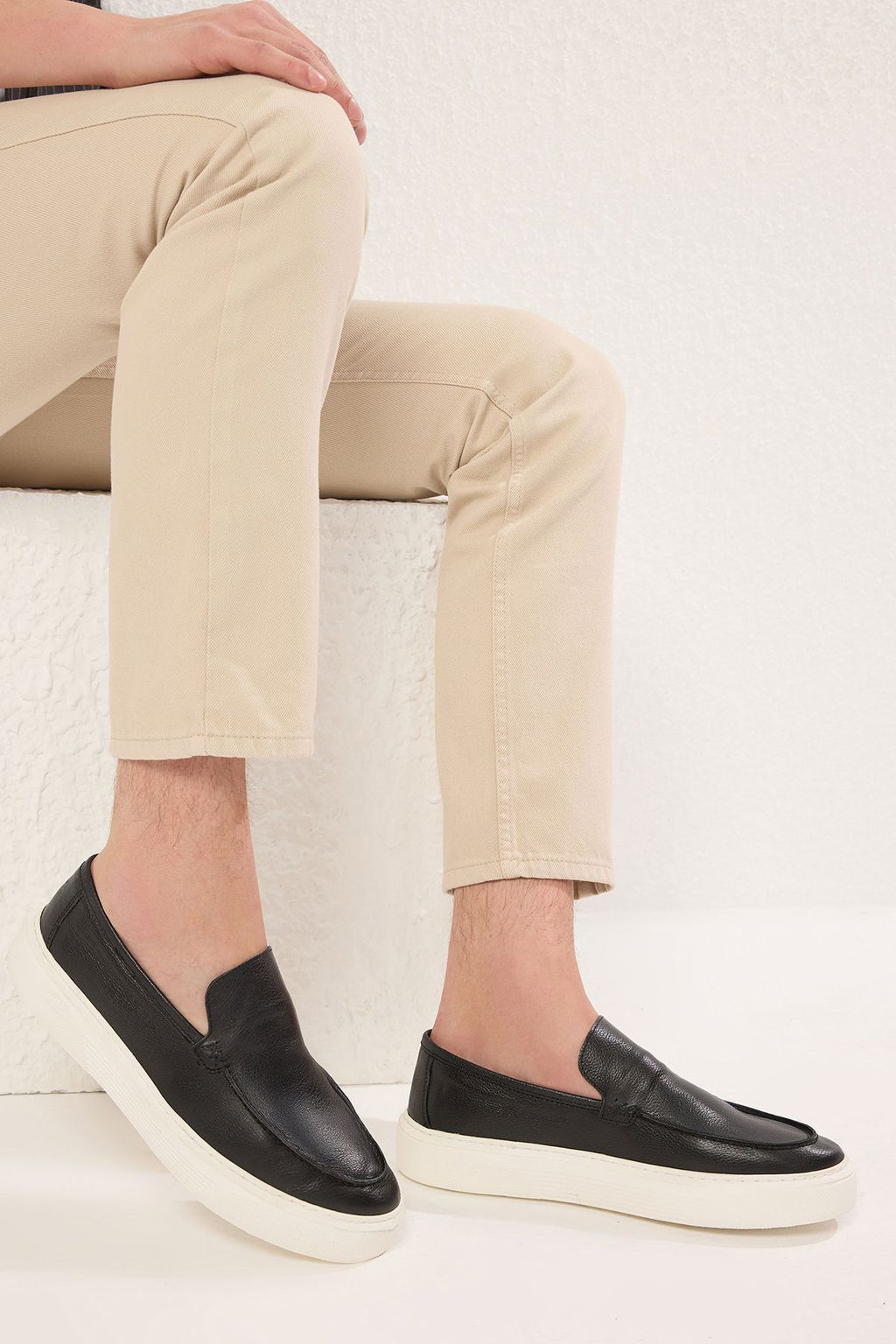 Trendyol Shoes Siyah Hakiki Deri Erkek Loafer Ayakkab? TAKSS25LA00014