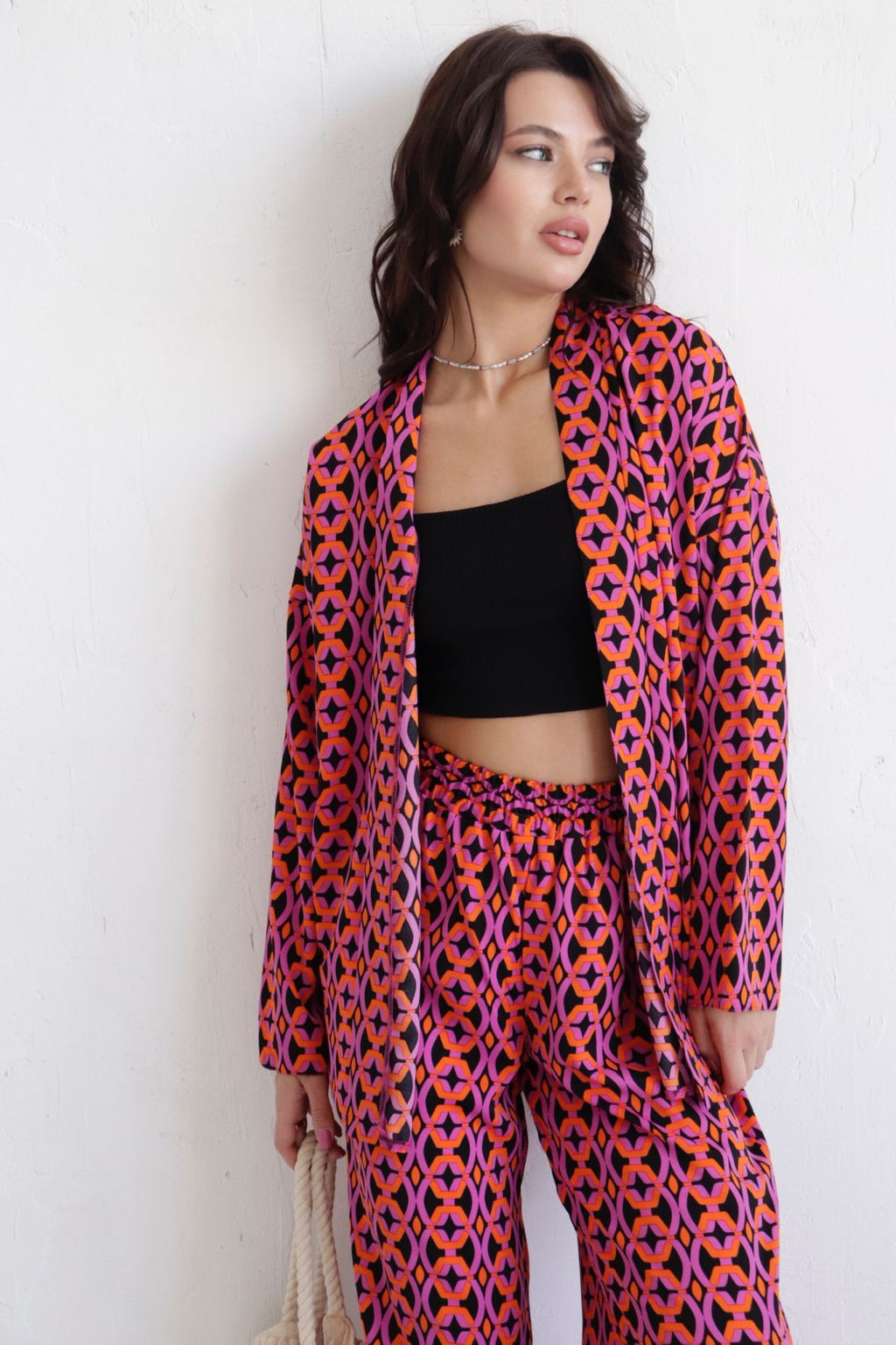 9668 Костюм из кимоно и брюк-палаццо с геометрическим принтом - Martichelli фото 4
