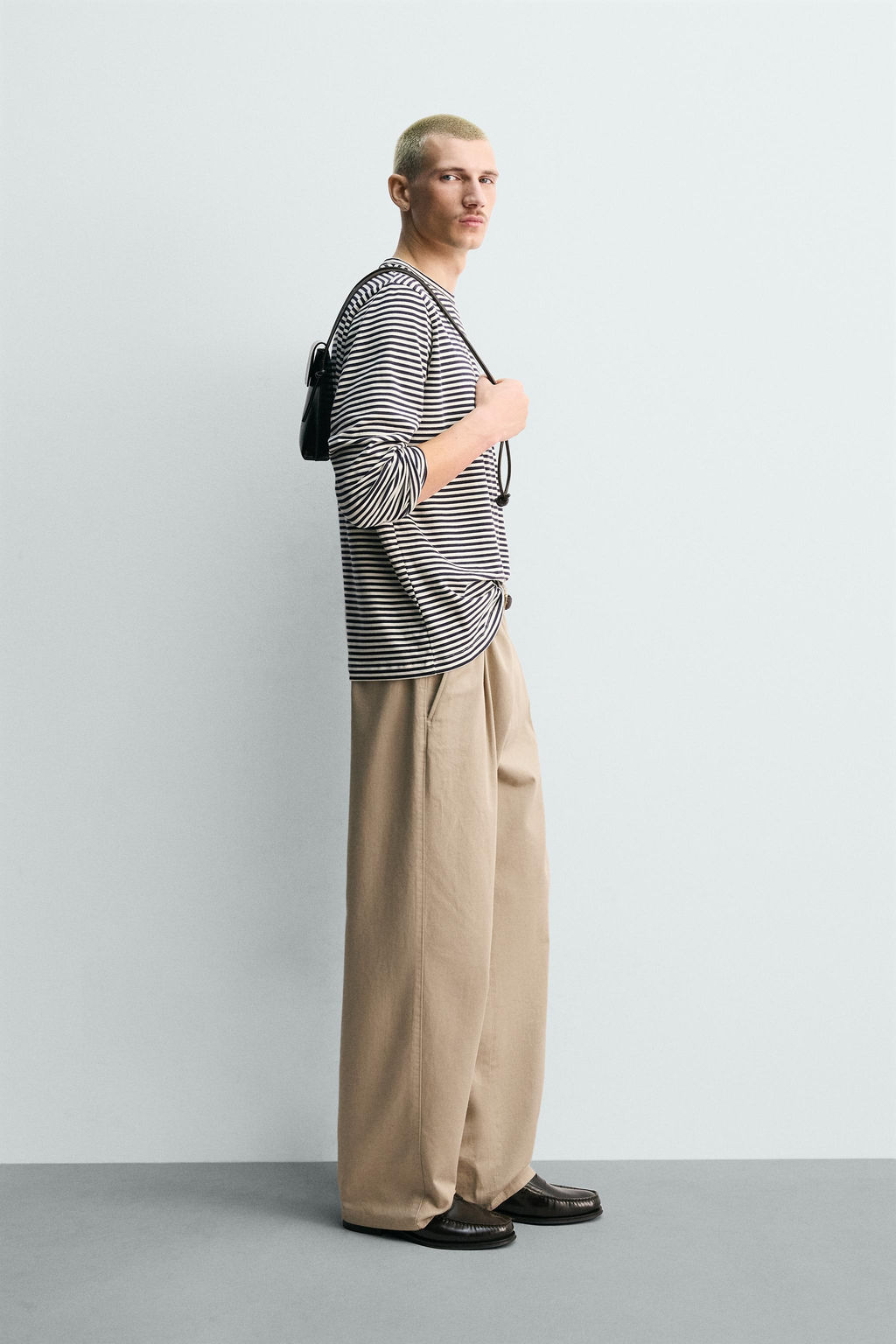 CAMISETA JACQUARD RAYAS / Crudo / Marino - Zara фото 4