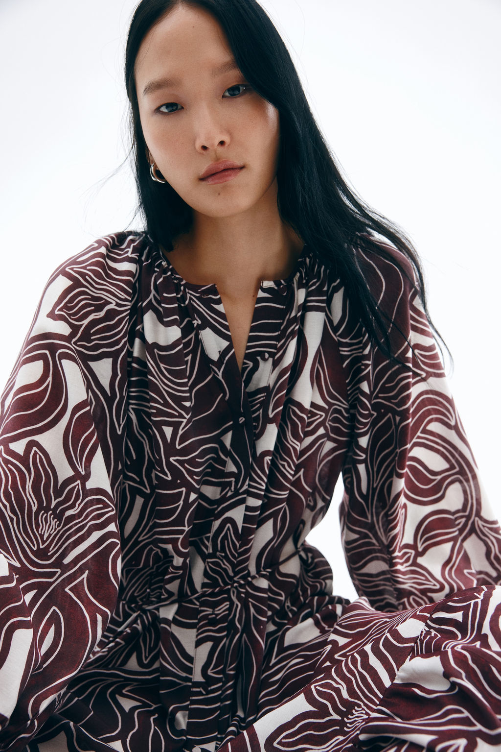 Vestido oversize con cintur?n de anudar - H&m фото 6