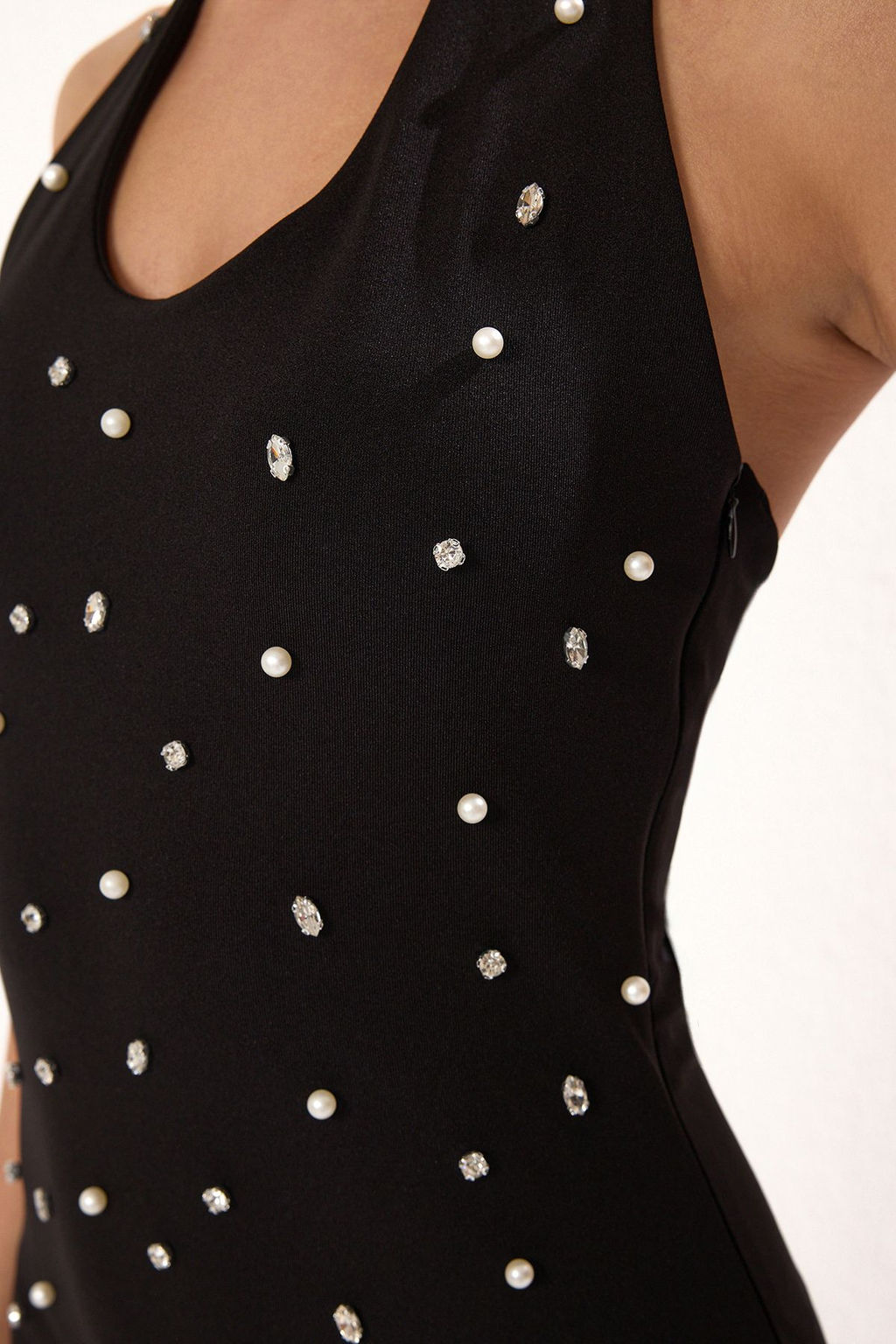 Siyah Vucuda Oturan Parlak Tasl? Orme Midi S?k Abiye Gece Mezuniyet Elbisesi TPRSS25EL00269