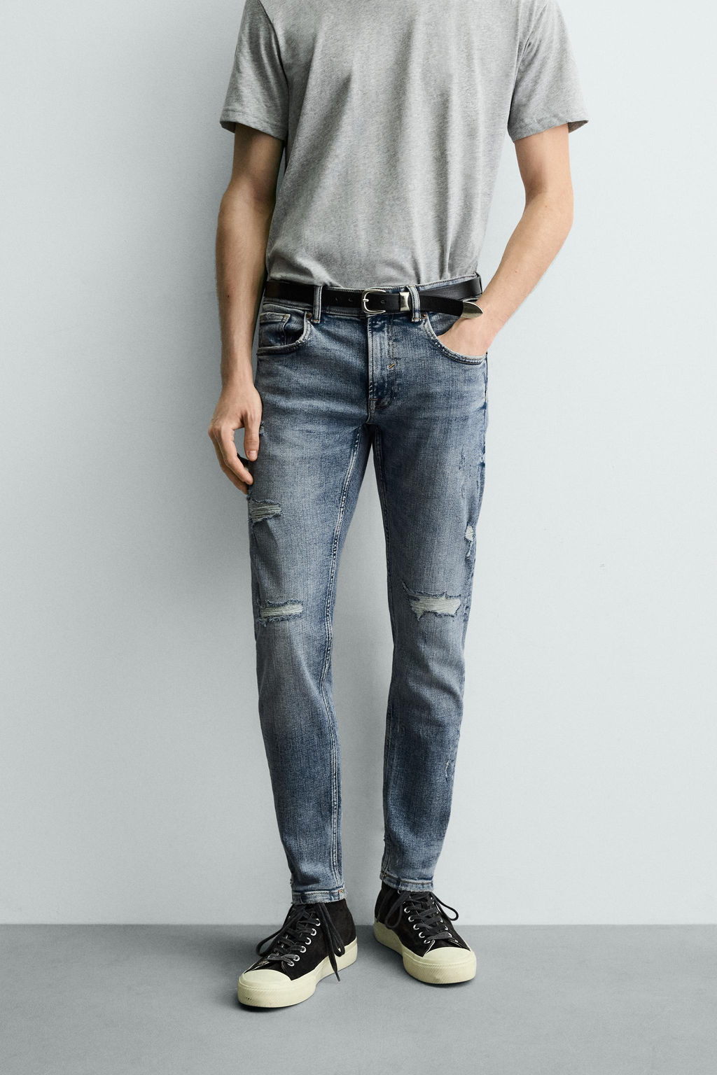 RIPPED FLARE FIT JEANS - Zara фото 11