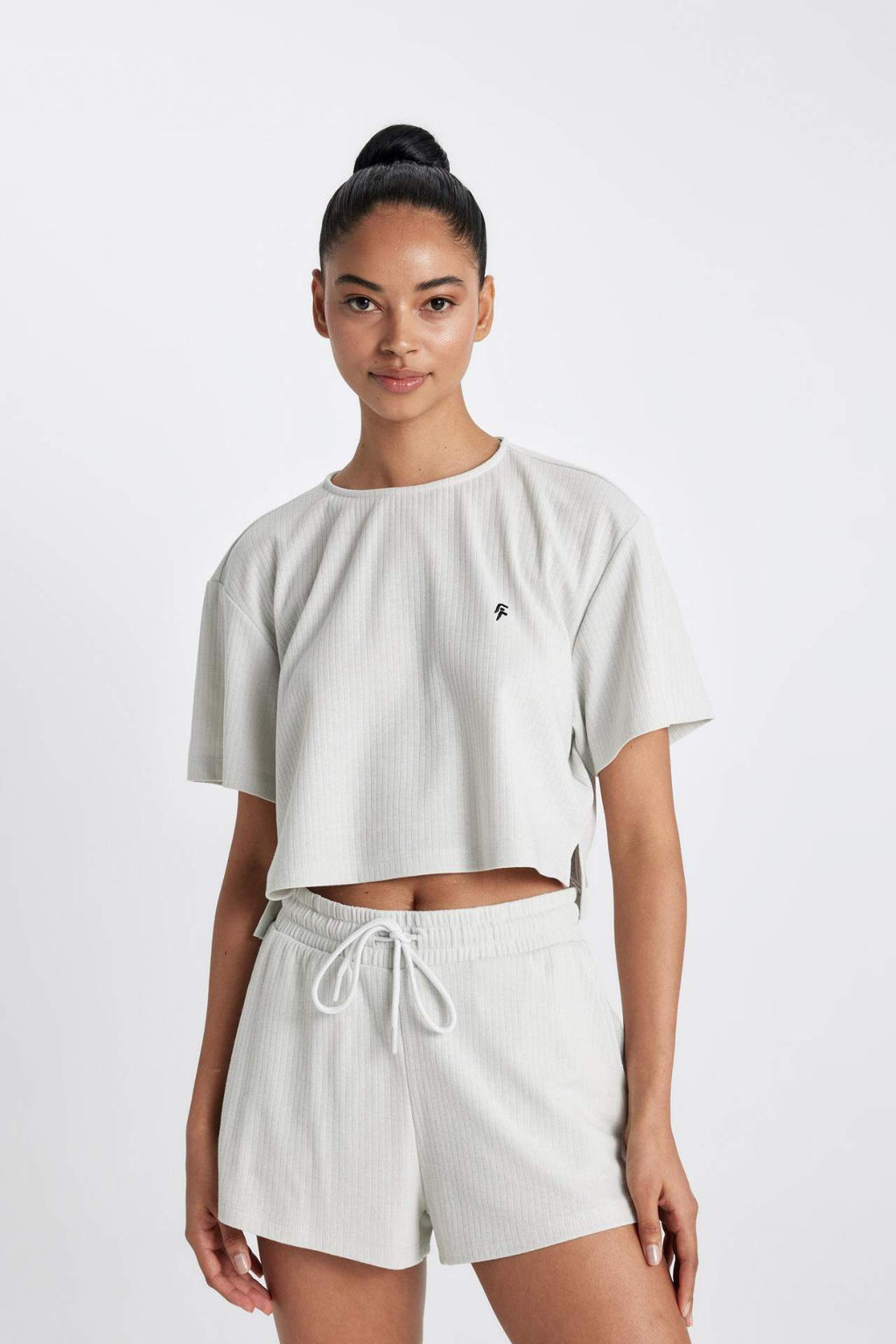 DeFactoFit Crop Bisiklet Yaka Sporcu Ribana K?sa Kollu Tisort  фото 2