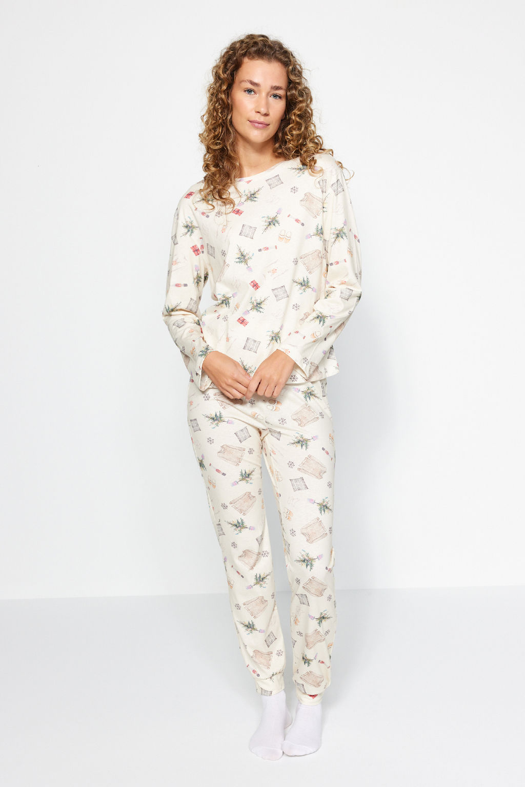Trendyolmilla Krem %100 Pamuklu K?s Temal? Orme Pijama Tak?m? THMAW24PT00118