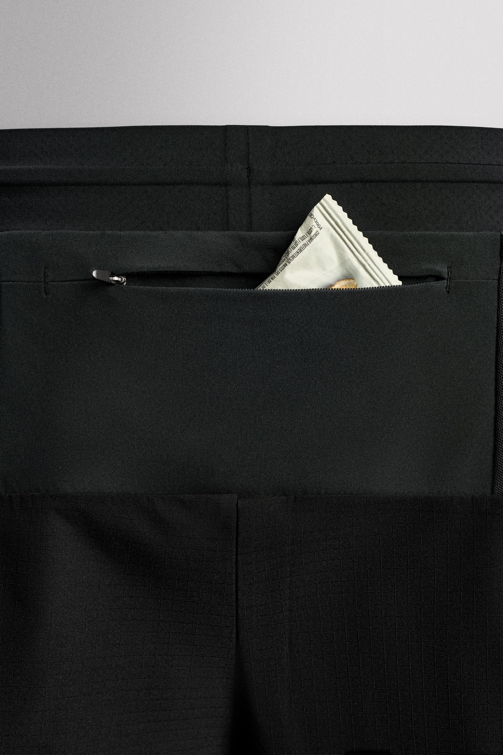 COLOUR BLOCK RUNNING SHORTS - Zara фото 8