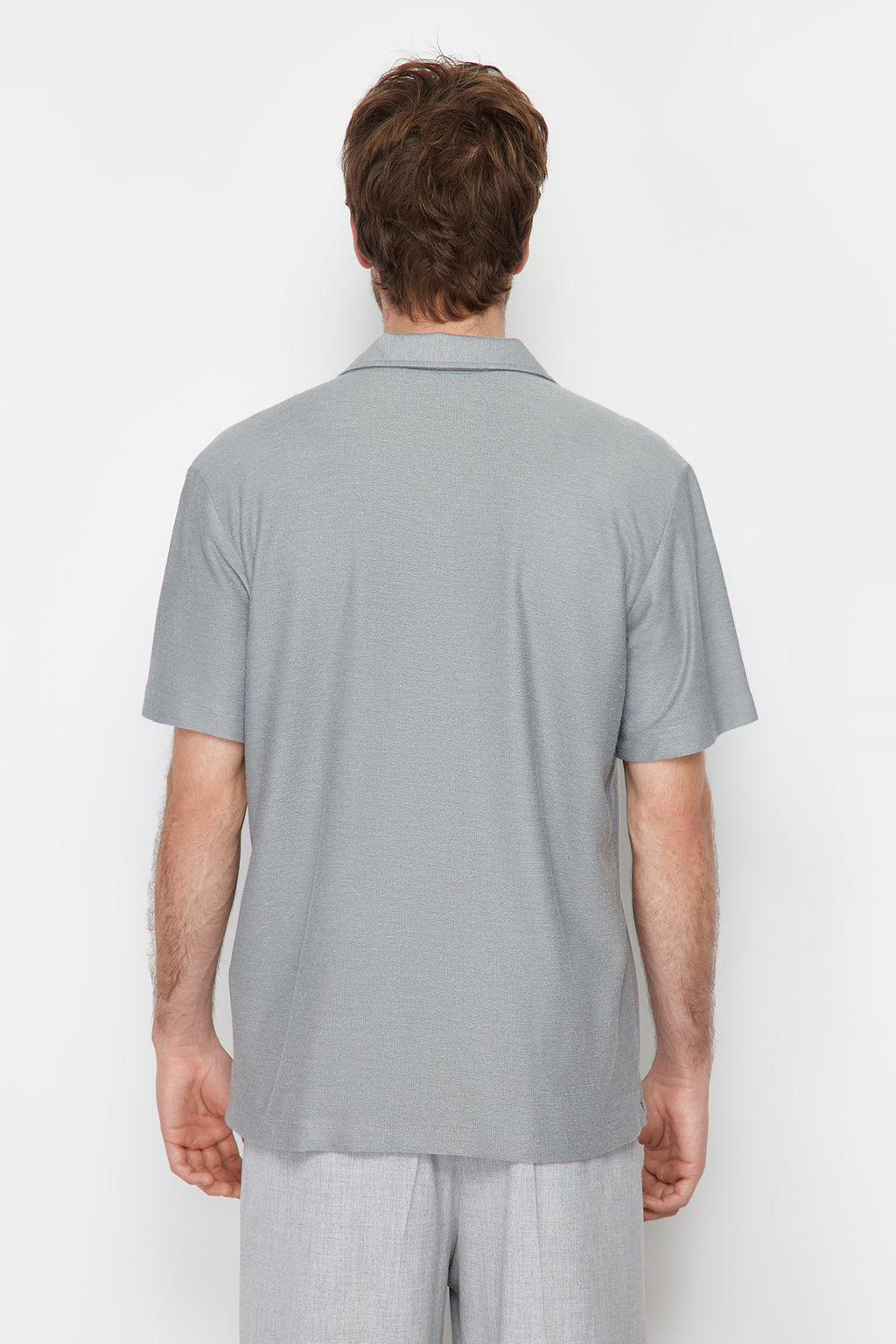 Gri Relaxed Fit Apas Yaka Gomlek TMNSS24GO00017 - Trendyolmilla фото 7