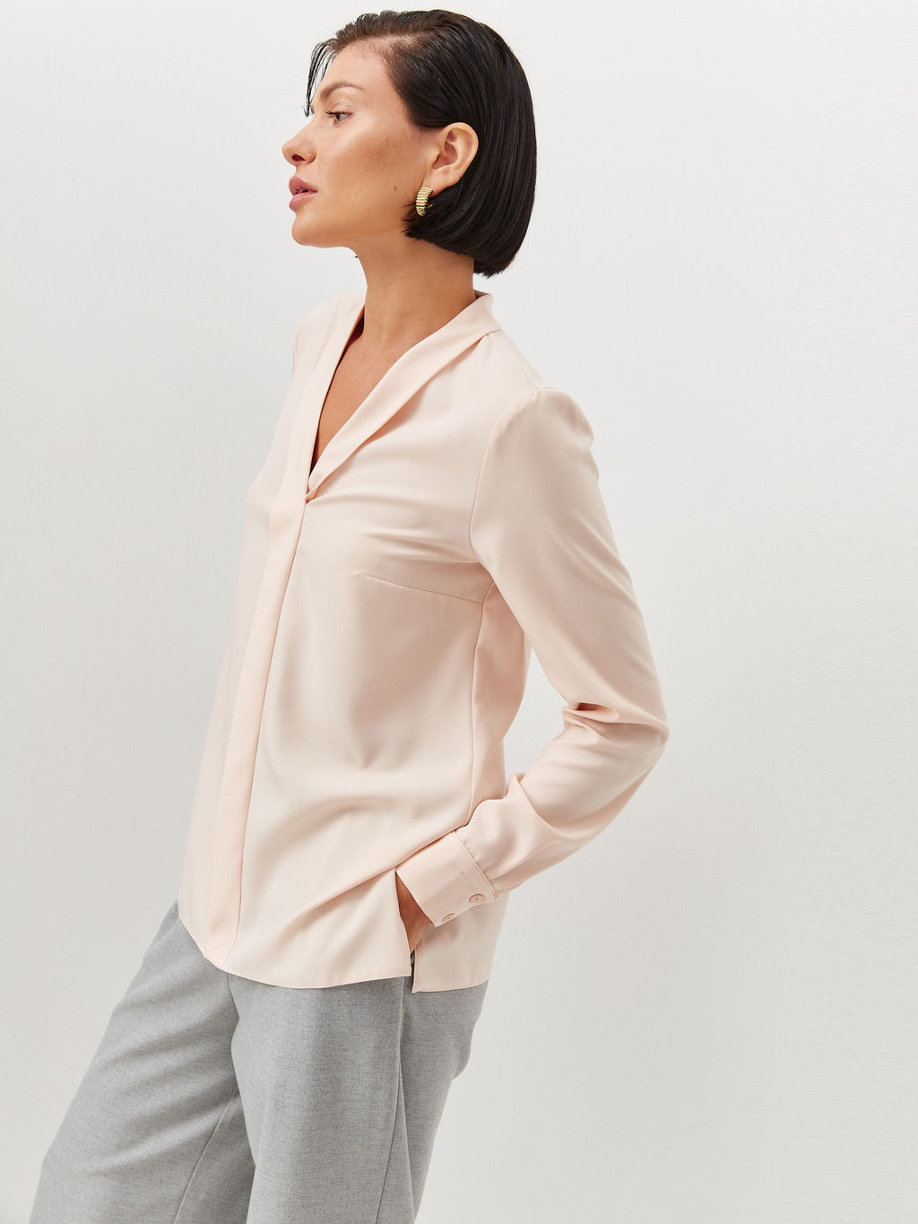 Блузка из сатина с V вырезом персик 20% шелк 35% вискоза 45% полиэстер - Tantino фото 6
