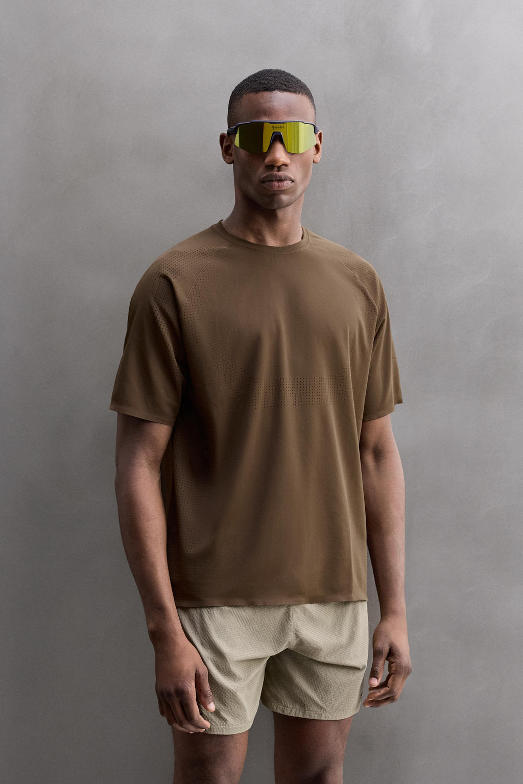 PERFORATED STRUCTURE T-SHIRT