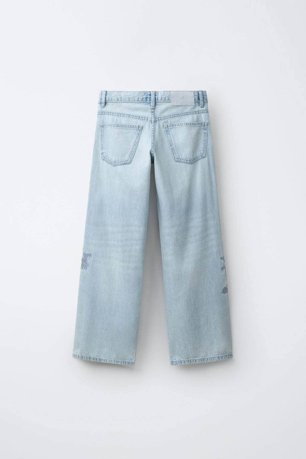 JEANS WIDE LEG FLORES BORDADAS STRASS / Azul