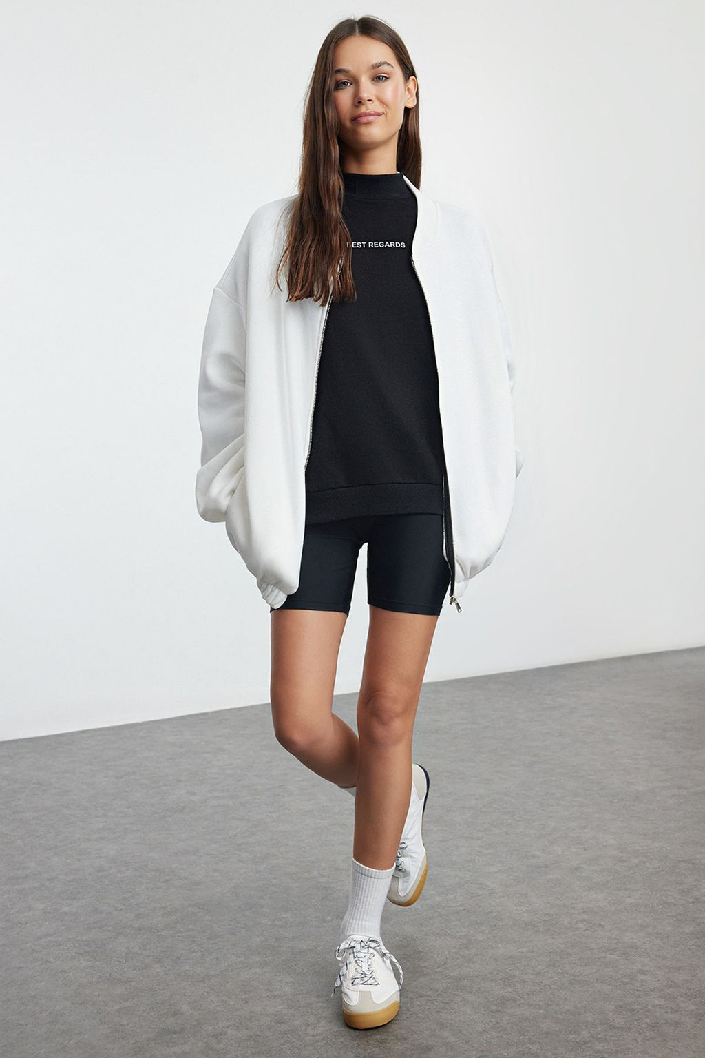 Ekru Fermuarl? Oversize/Genis Kal?p Kal?n Ici Polarl? Orme Sweatshirt TWOAW25SW00122