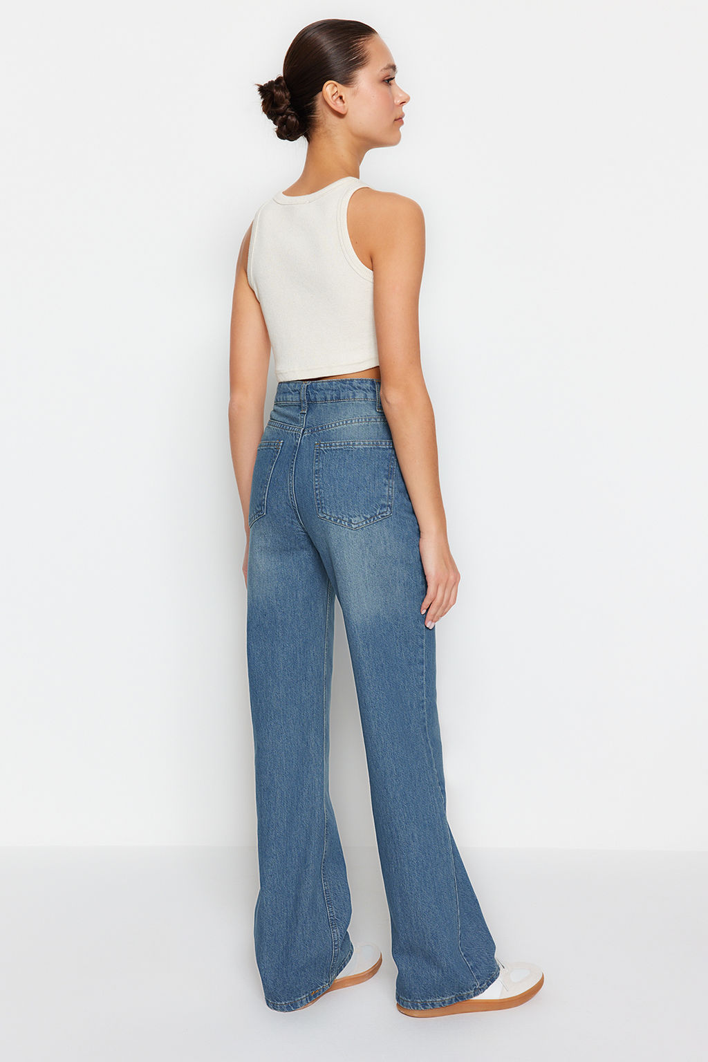 TRENDYOLMILLA Mavi More Sustainable Yuksek Bel Wide Leg Jeans TWOSS24JE00020  фото 6