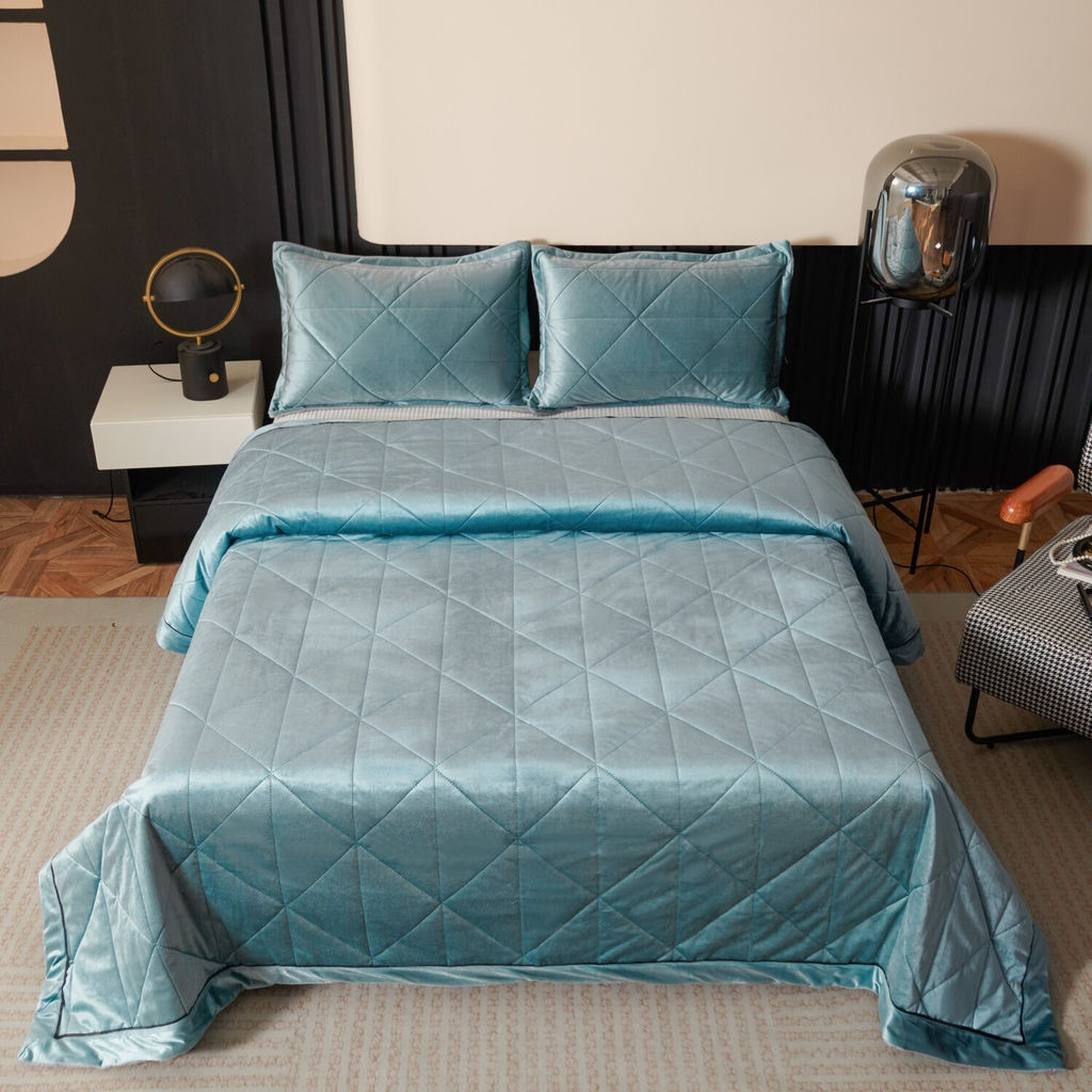 Велюровое покрывало в клетку и две наволочки OVL040 240*260 50-70 2 шт