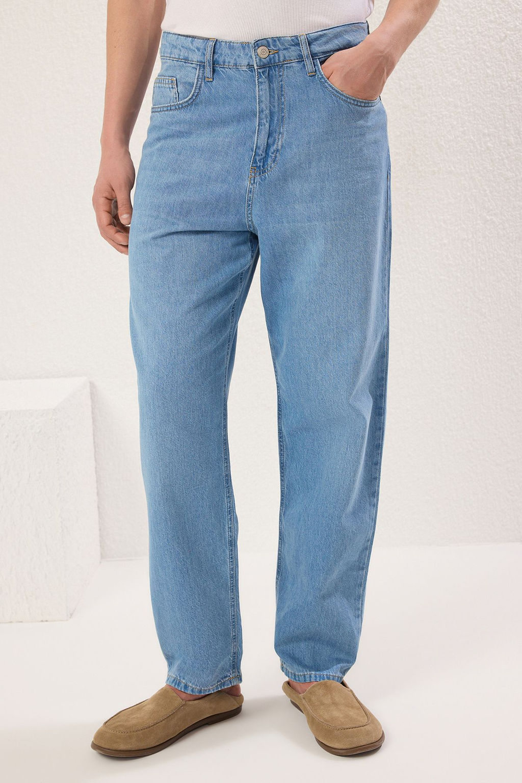 TRENDYOL MAN Ac?k Mavi Ince Kumas Baggy Fit Jeans Kot Pantolon TMNSS25JE00004 - Trendyolmilla фото 3