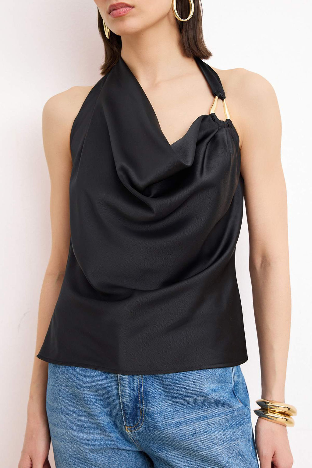 Siyah Duz Halter Yaka Kolsuz Dokuma Saten Gunduz / Gece Bluz TPRSS26BZ00049