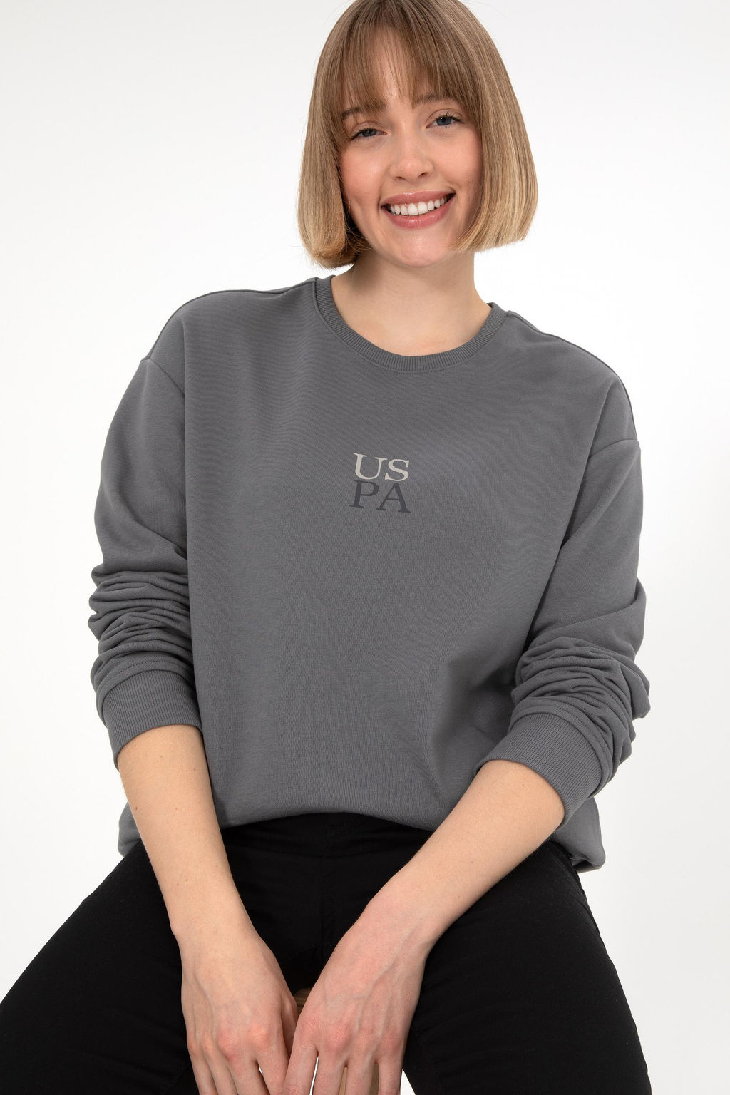 Мужской серый базовый свитшот Неожиданная скидка в корзине