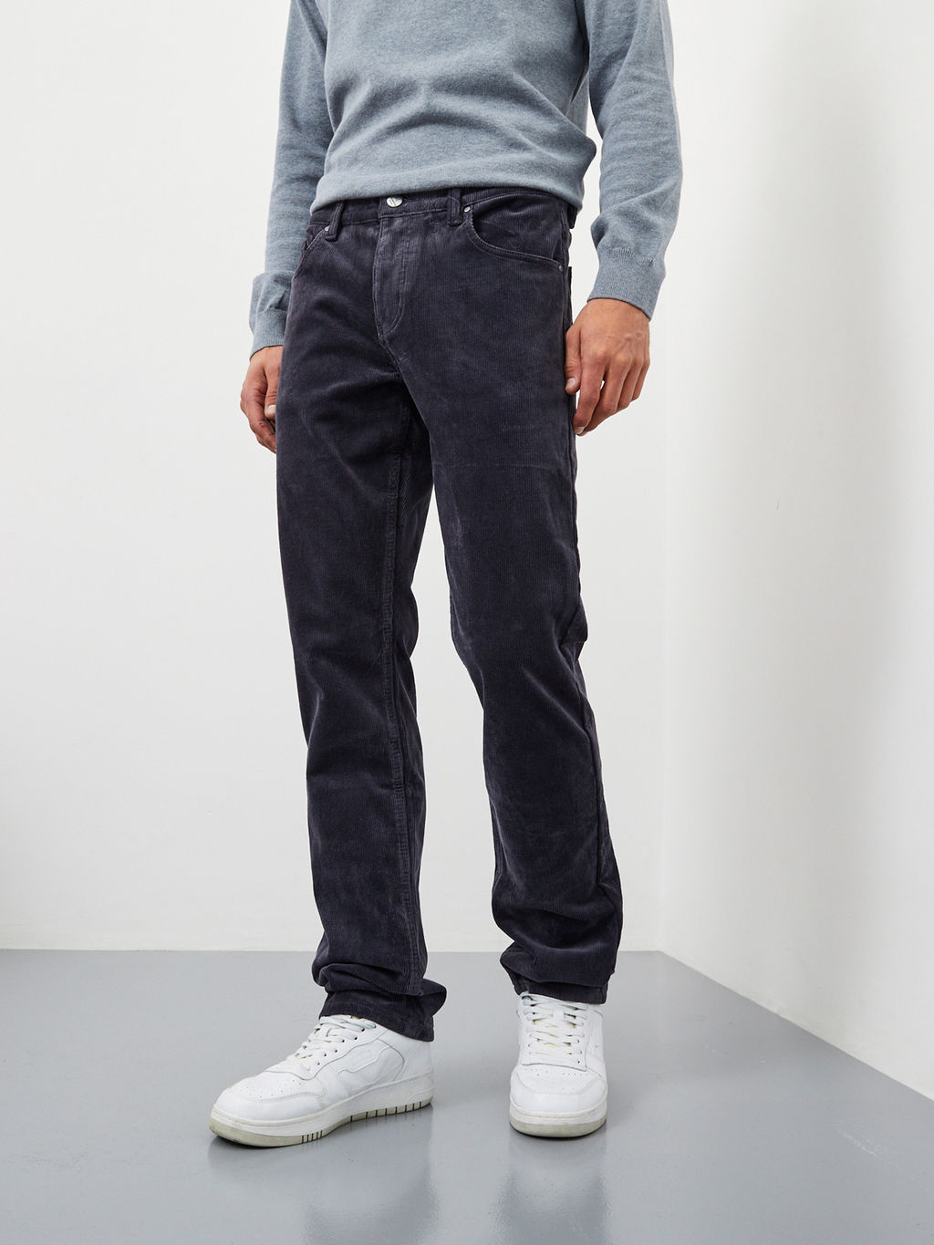 Утепленные мужские вельветовые брюки прямого кроя на флисе - Mossmore фото 11