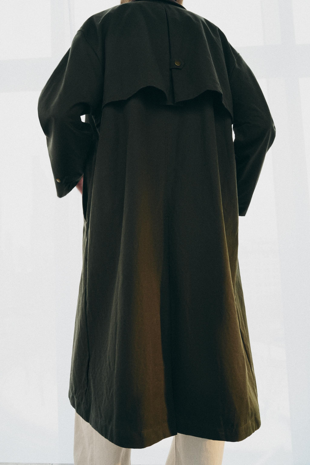 CONTRAST LEATHER COLLAR TRENCH COAT ZW COLLECTION - Zara фото 4