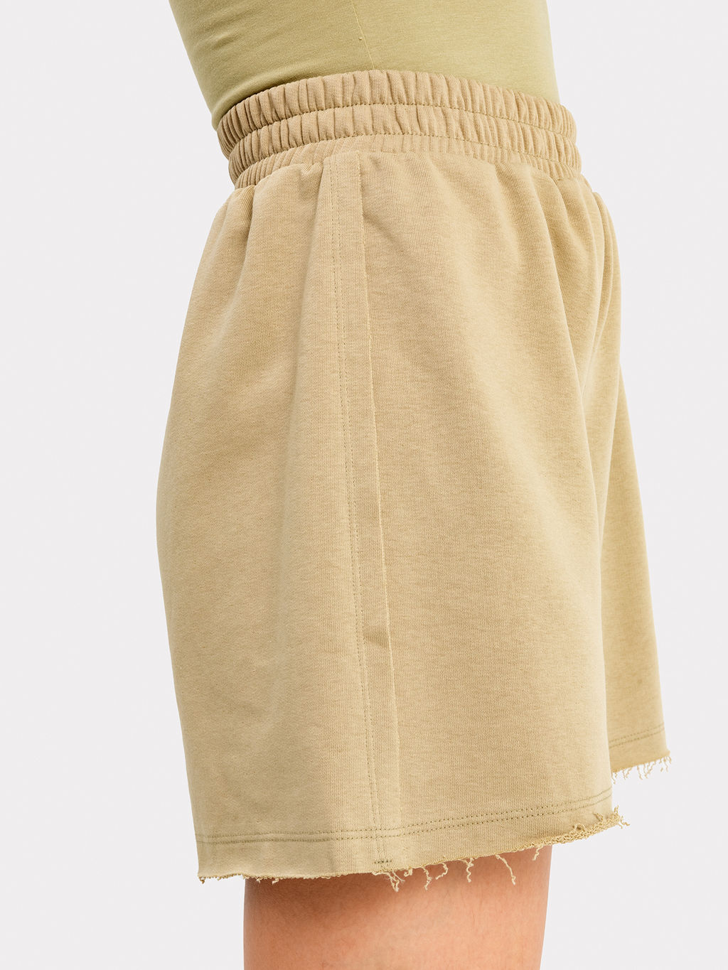 Шорты женские в зеленом цвете хаки 132335 - Mark formelle фото 5