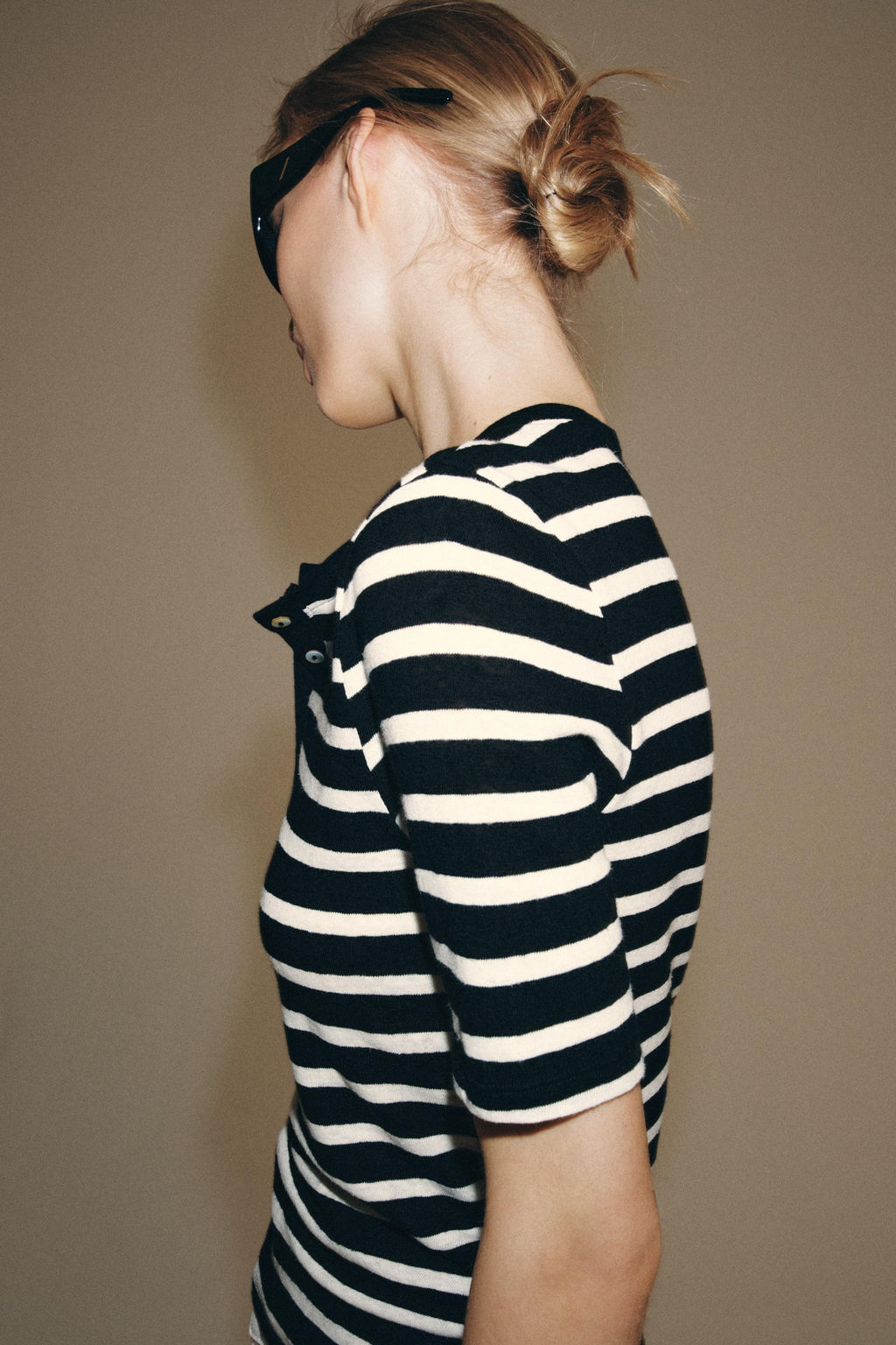 CAMISETA BOTONES CON LINO / Crudo / Negro - Zara фото 3