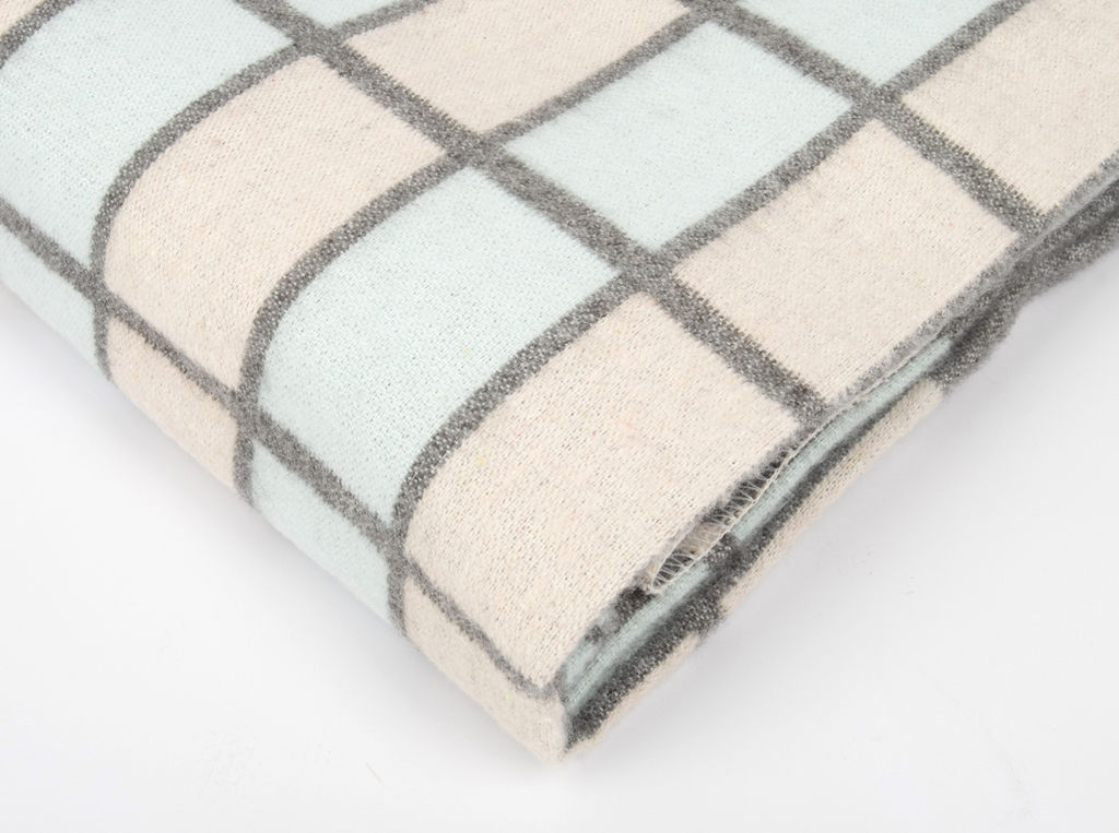 Одеяло байковое 80% 140*205 клетка цв. бежево-серо-голубая (Россия ВВТ)