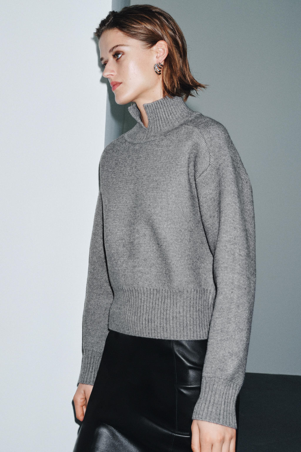 KNIT JUMPER WITH COLLAR OPENING - Zara фото 4