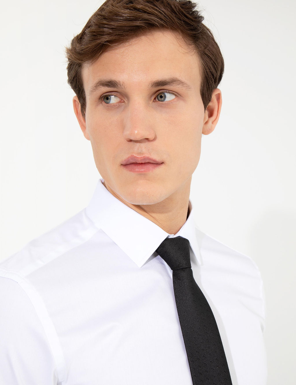 Beyaz Slim Fit Uzun Kollu Klasik G_mlek