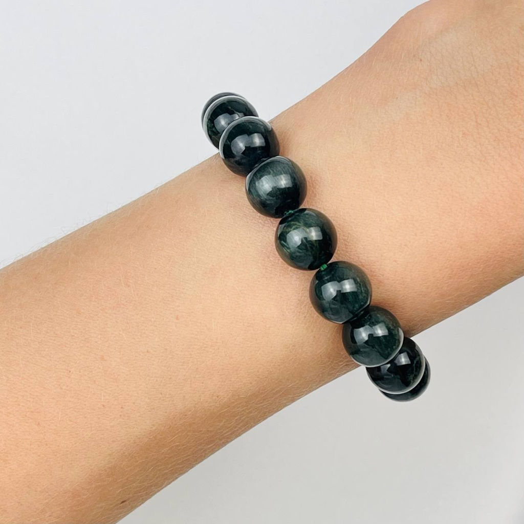 Браслет из Соколиного глаза