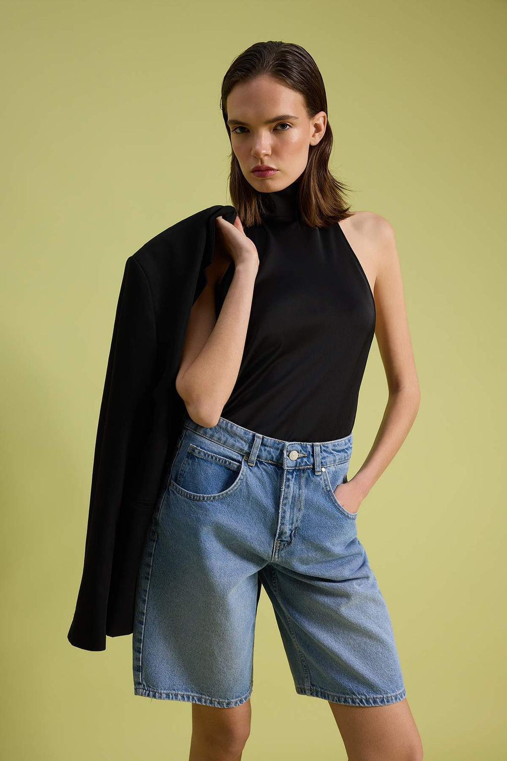 Mavi Yuksek Bel Denim Bermuda TWOSS26SR00106 - Trendyolmilla фото 5