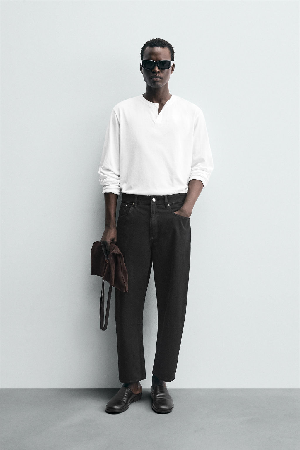 TAPERED WIDE-LEG JEANS