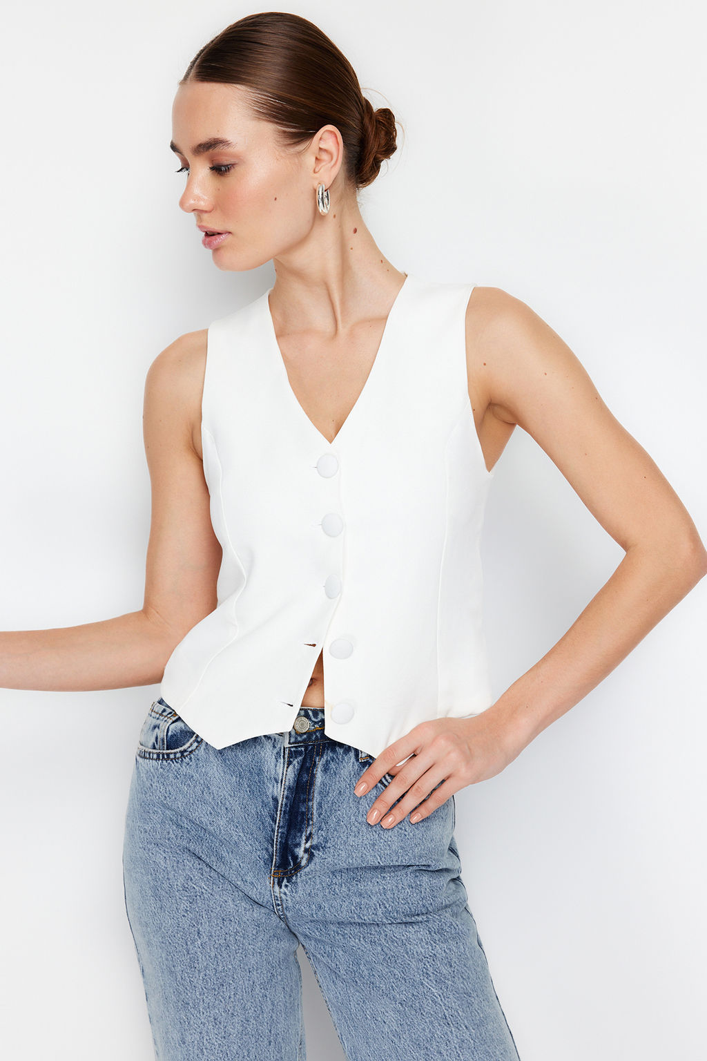 Beyaz Fitted Fitted Dugmeli Crop Dokuma Yelek TWOSS21YE0009