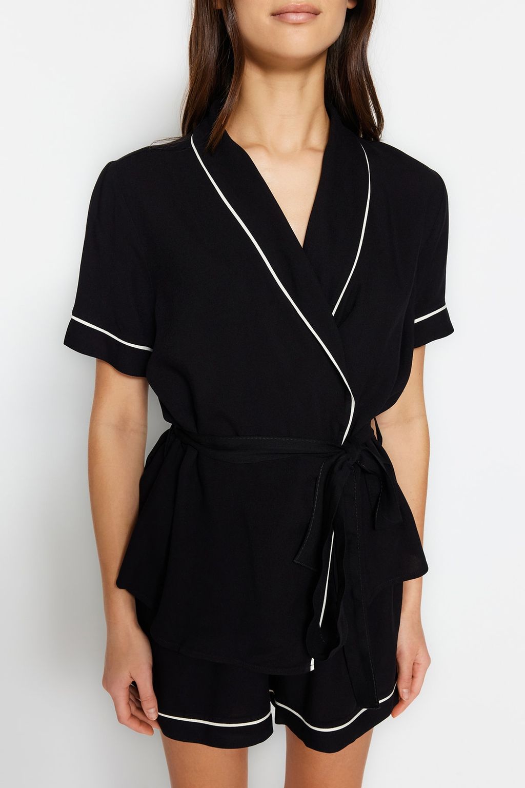 Trendyolmilla Siyah Kusakl? Biye Detayl? Viskon Sortlu Dokuma Pijama Tak?m? THMSS23PT00203  фото 14