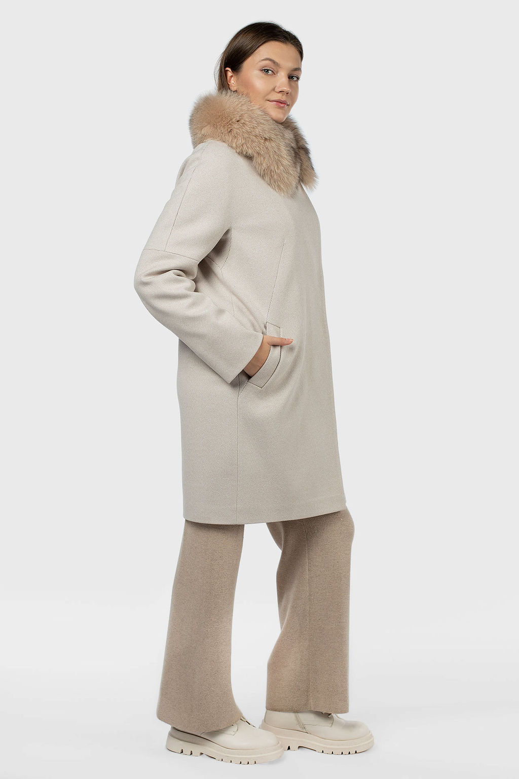 мех натуральный песец, Пальто с Утеплителем: Термофинн - El podio фото 3